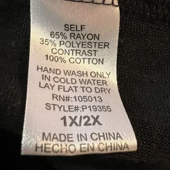 Savannah Jane Women’s Top 1X / 2X Embroidered Cropped Oversized - Picture 6 of 6